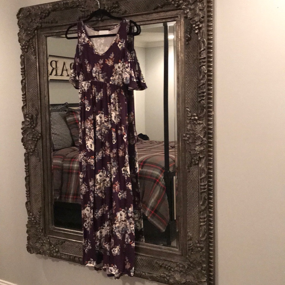 French grey brand Maternity dress size xs floral